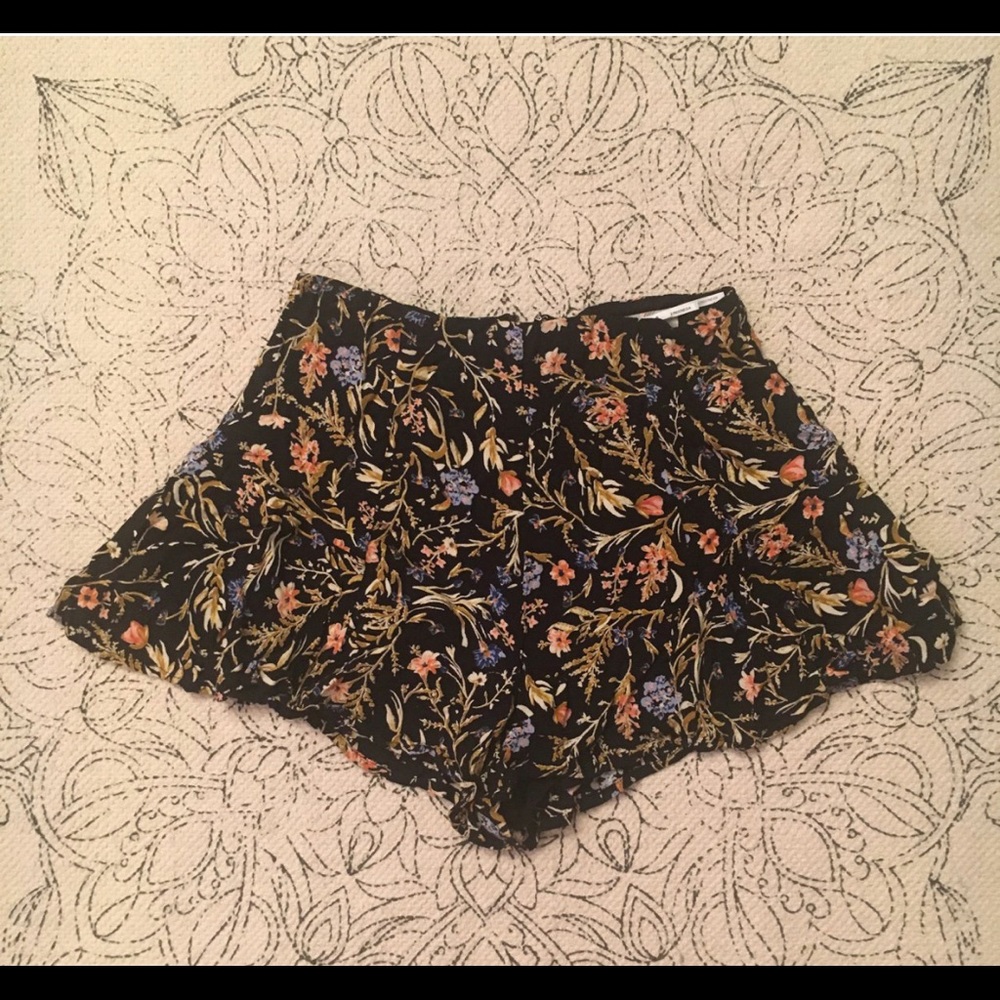 Kimchi Blue Floral Shorts